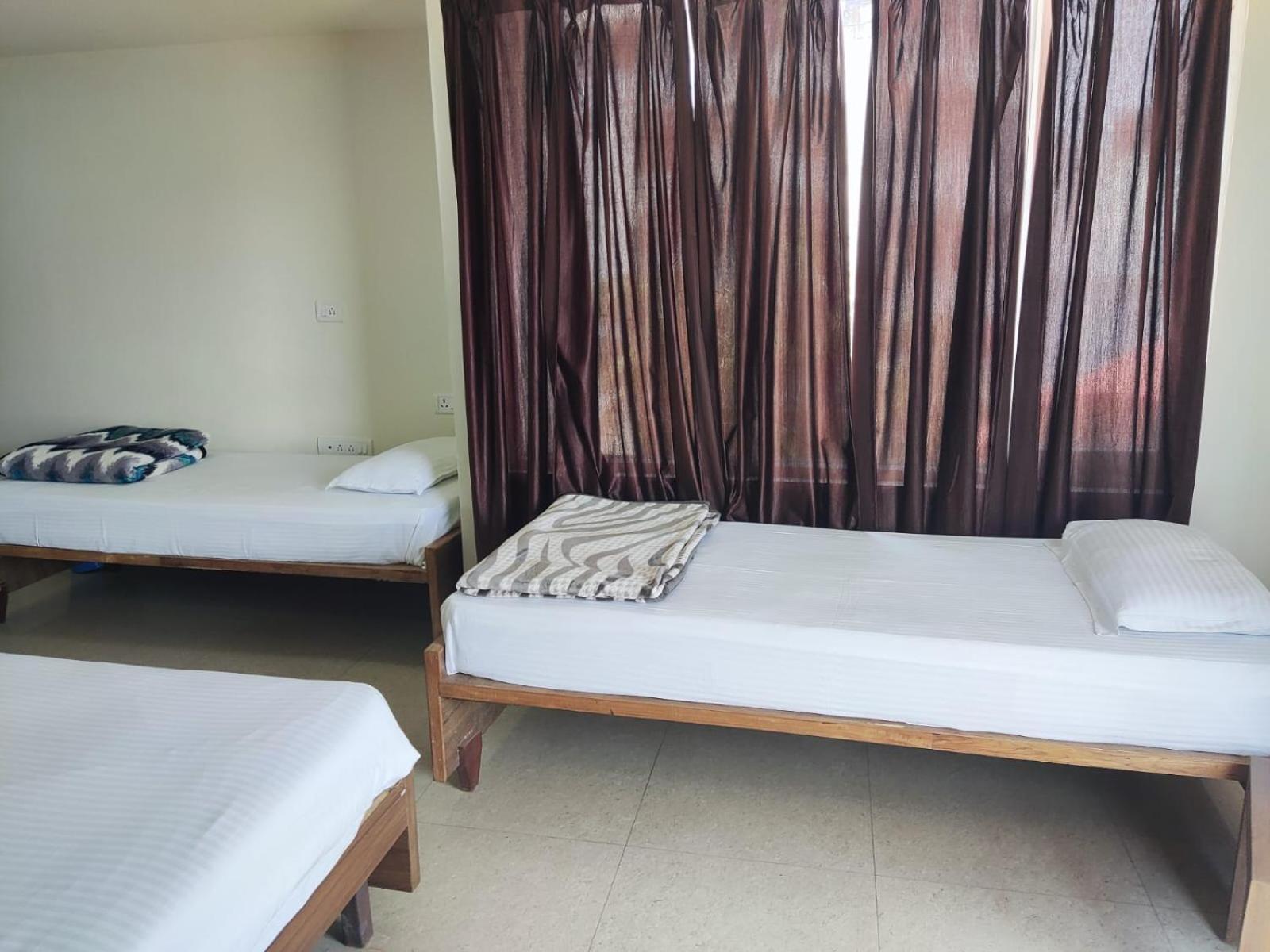 Swagatam Inn, 5 Minutes Walk From Guwahati Railway Station Exterior foto